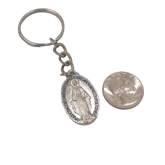 Silver Metal Tone Religious Virgin Mary Oval Keychain - Picture 3 of 4